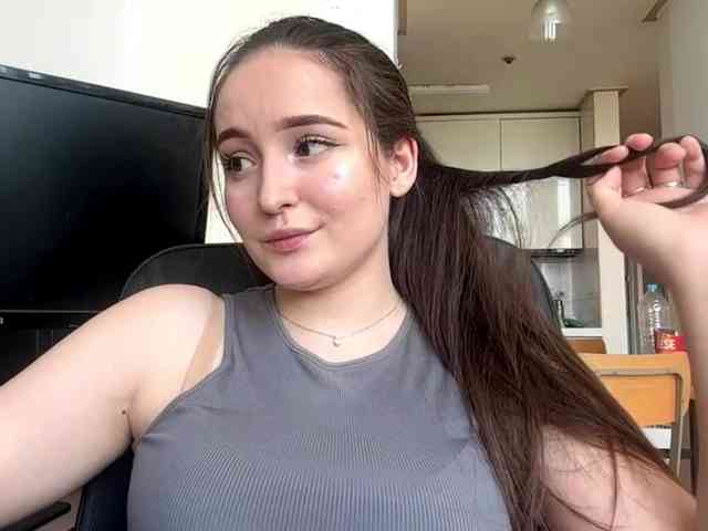 EmillyCarte webcam