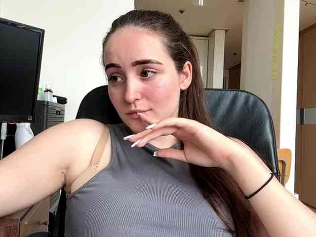 EmillyCarte webcam