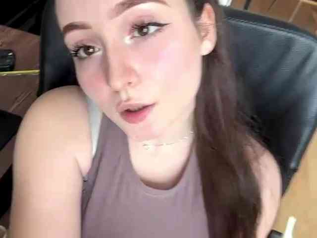 EmillyCarte webcam