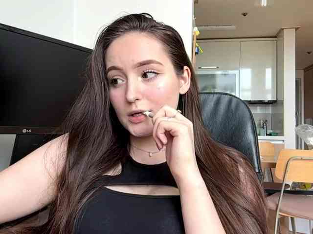 EmillyCarte webcam