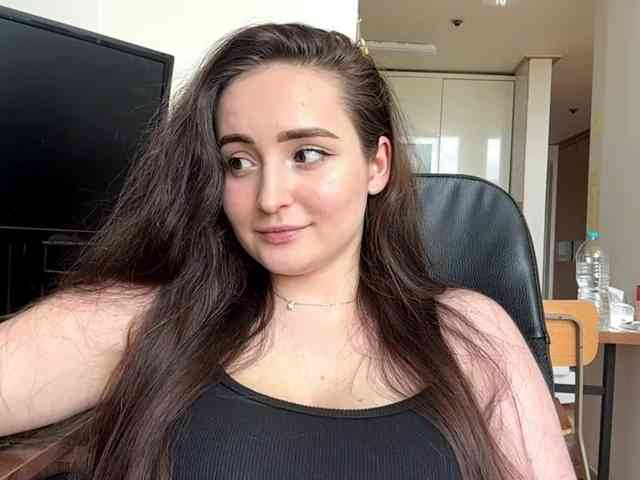 EmillyCarte webcam