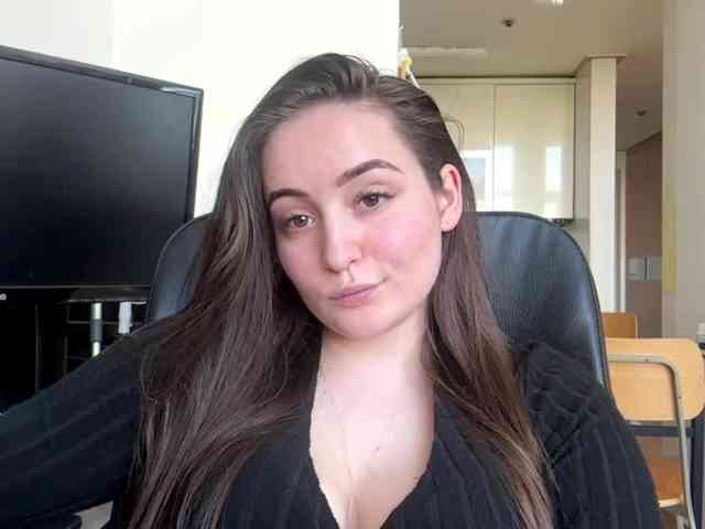 EmillyCarte webcam