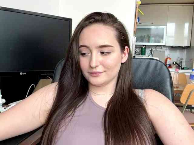 EmillyCarte webcam