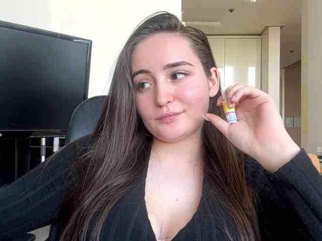EmillyCarte webcam