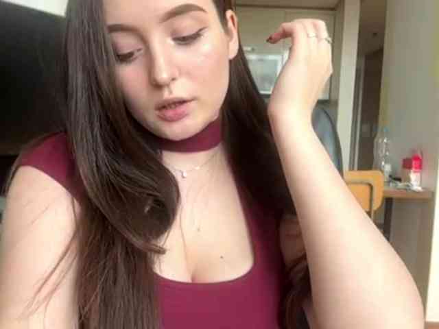 EmillyCarte webcam