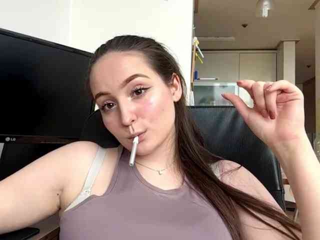 EmillyCarte webcam