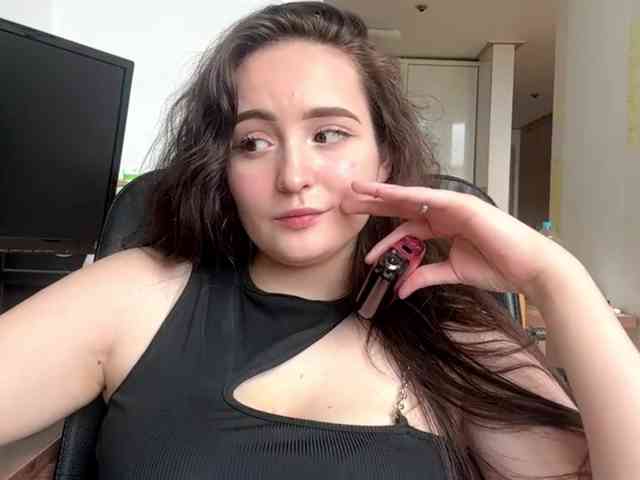 EmillyCarte webcam