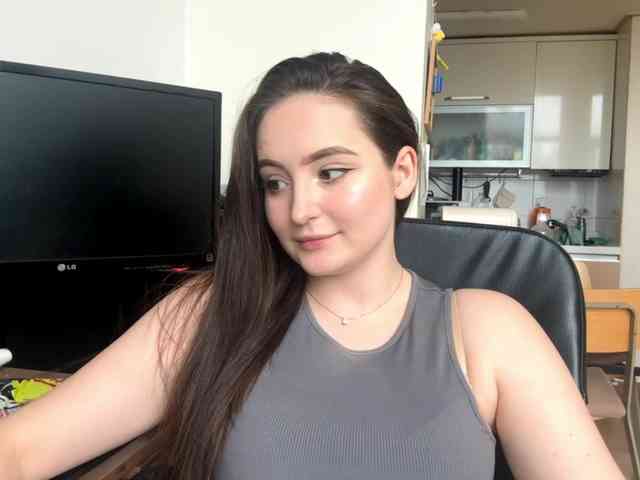 EmillyCarte webcam