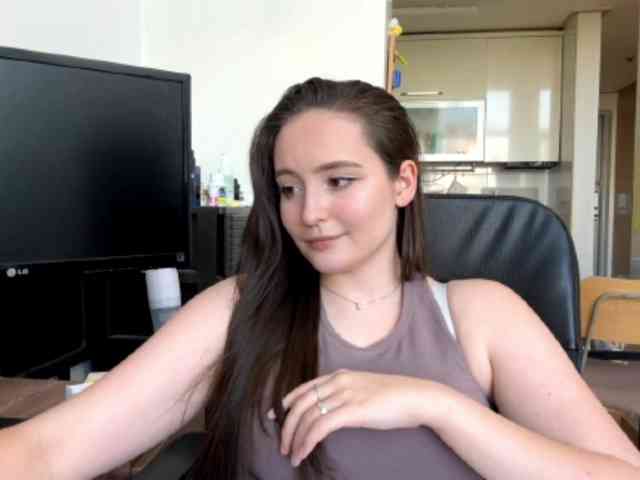 EmillyCarte webcam