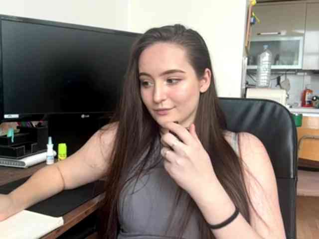 EmillyCarte webcam