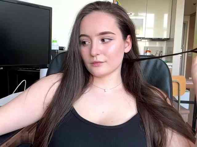 EmillyCarte webcam