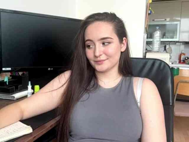 EmillyCarte webcam