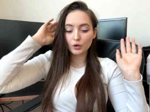 EmillyCarte webcam