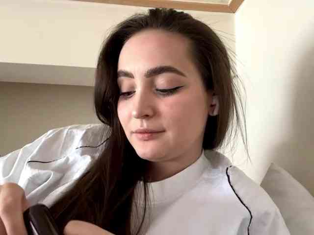 EmillyCarte webcam