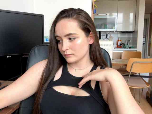EmillyCarte webcam
