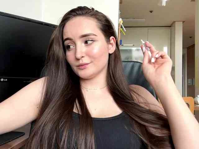 EmillyCarte webcam