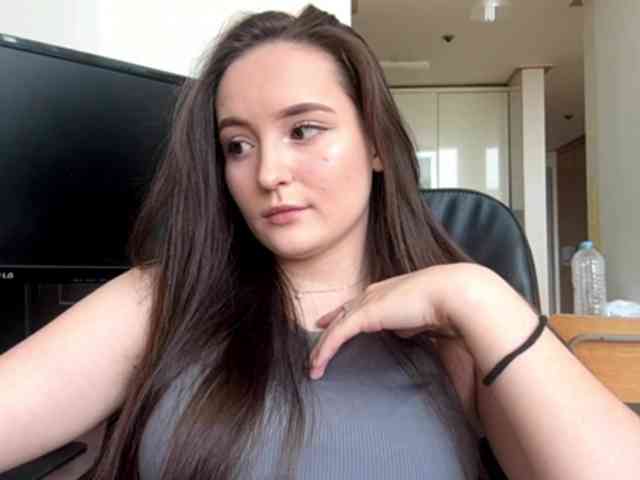 EmillyCarte webcam