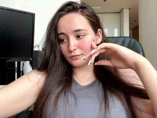 EmillyCarte webcam