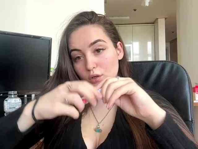 EmillyCarte webcam