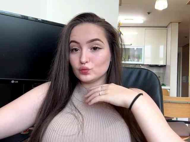 EmillyCarte webcam