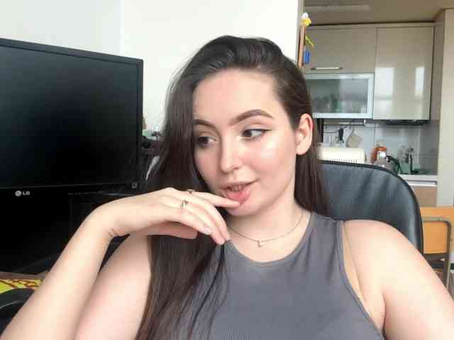 EmillyCarte webcam