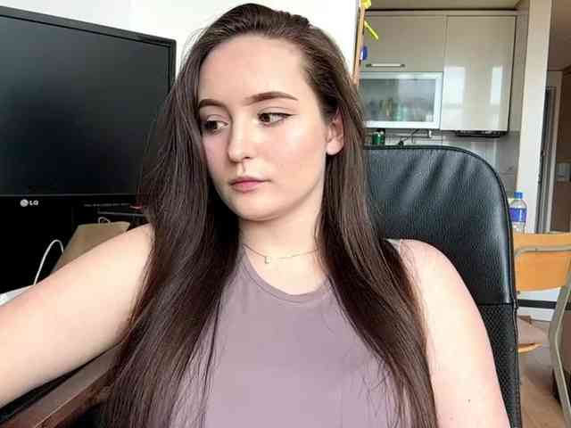 EmillyCarte webcam
