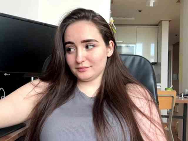 EmillyCarte webcam