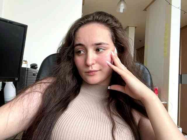 EmillyCarte webcam