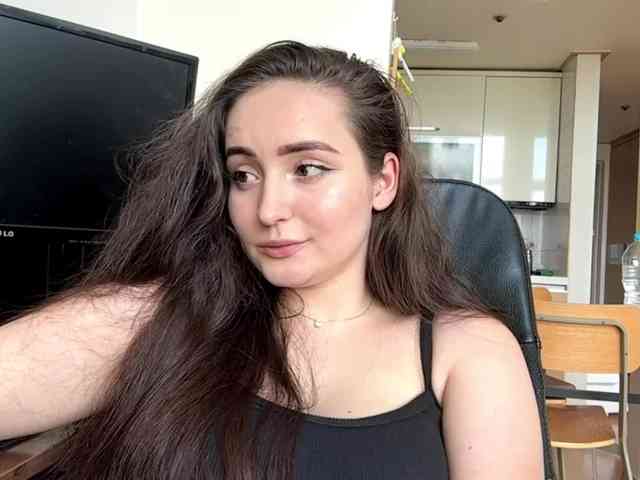 EmillyCarte webcam