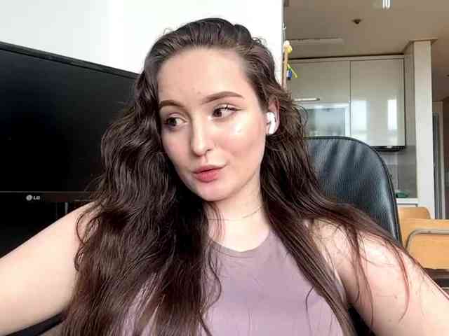 EmillyCarte webcam