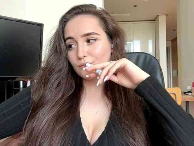 EmillyCarte webcam