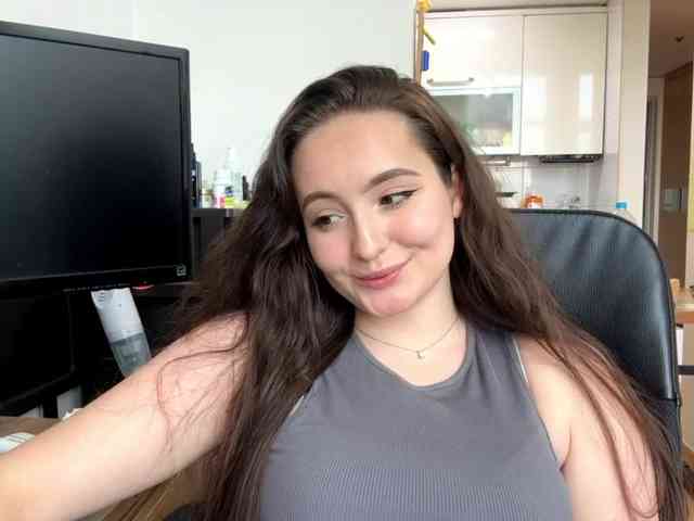 EmillyCarte webcam