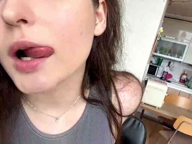 EmillyCarte webcam