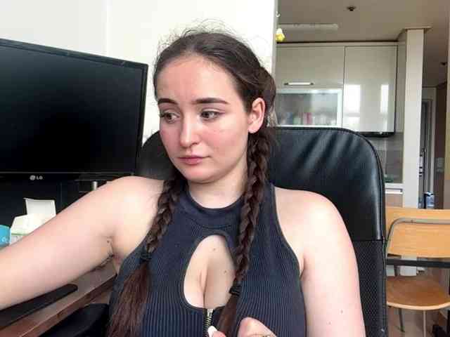 EmillyCarte webcam