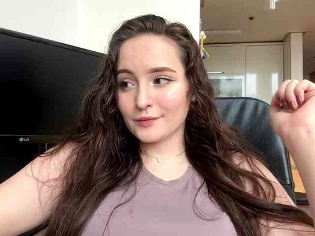 EmillyCarte Sex Cam Show