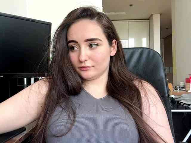 EmillyCarte webcam