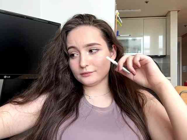 EmillyCarte webcam