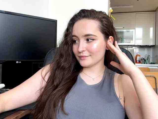 EmillyCarte webcam