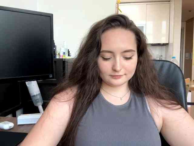 EmillyCarte webcam