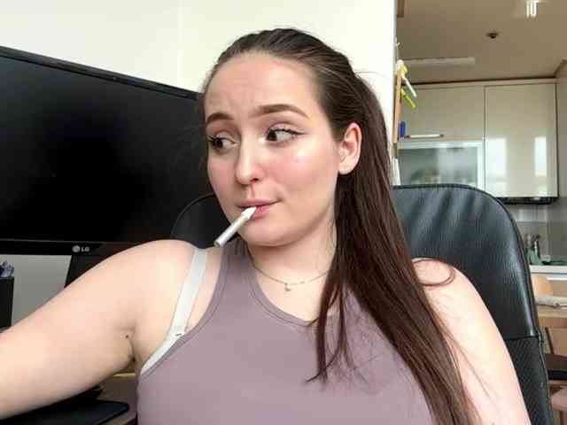 EmillyCarte webcam