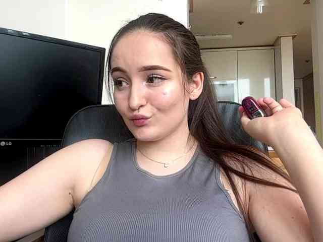 EmillyCarte webcam