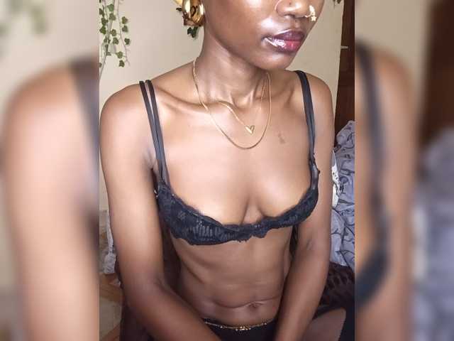 -Mirage live cam on BongaCams