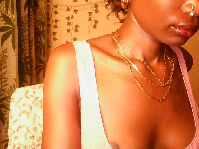 -Mirage live cam on BongaCams