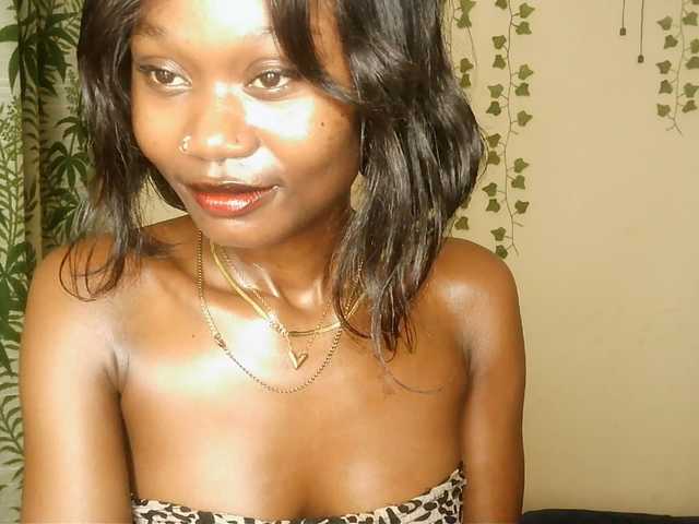 -Mirage live webcam show