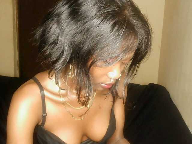-Mirage live webcam show