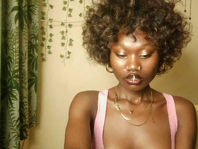 -Mirage live cam on BongaCams