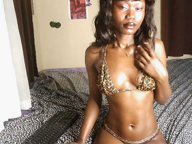 -Mirage live cam on BongaCams