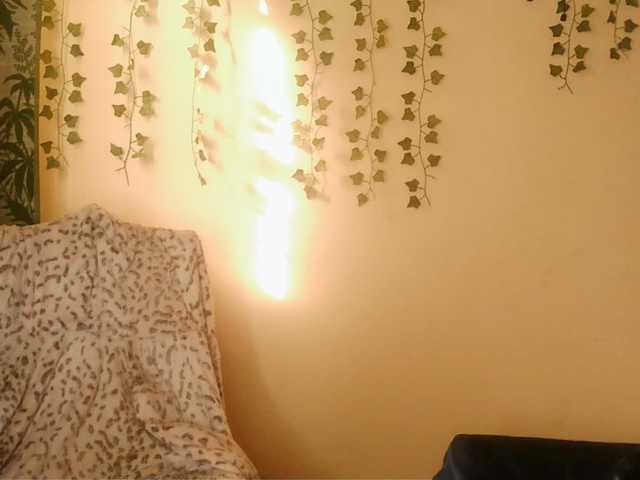 -Mirage live webcam show