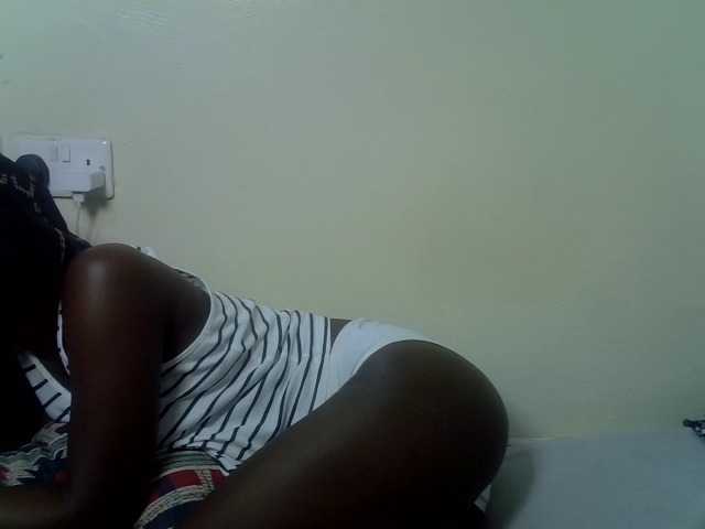 Veesquirt's BongaCams show and profile