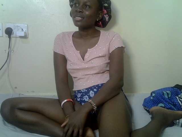 Veesquirt's BongaCams show and profile